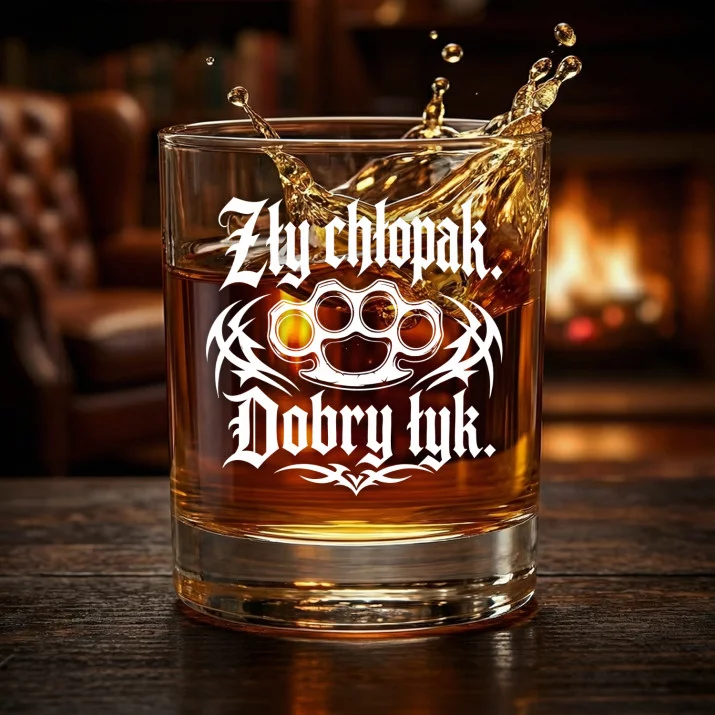 Szklanka Do Whisky Na Dzień Chłopaka Prezent Dla Chłopaka Mężczyzny: Zły Chłopak. Dobry Łyk. Szklanka Do Whisky Na Dzień Chłopaka Prezent Dla Chłopaka Mężczyzny: Zły Chłopak. Dobry Łyk.