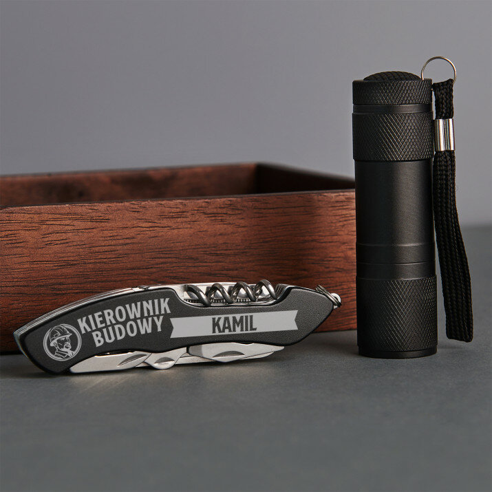 Kierownik budowy - Zestaw multitool i latarka