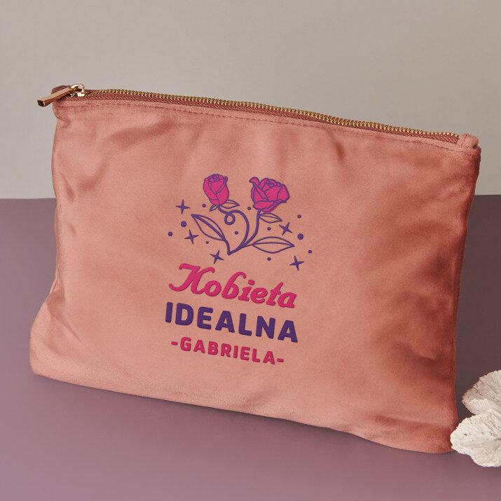 Kobieta idealna - Kosmetyczka welurowa