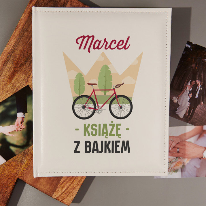 Książę z bajkiem - Personalizowany Album na zdjęcia