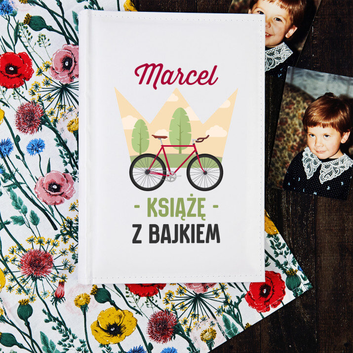 Książę z bajkiem - Personalizowany Album na zdjęcia Książę z bajkiem - Personalizowany Album na zdjęcia