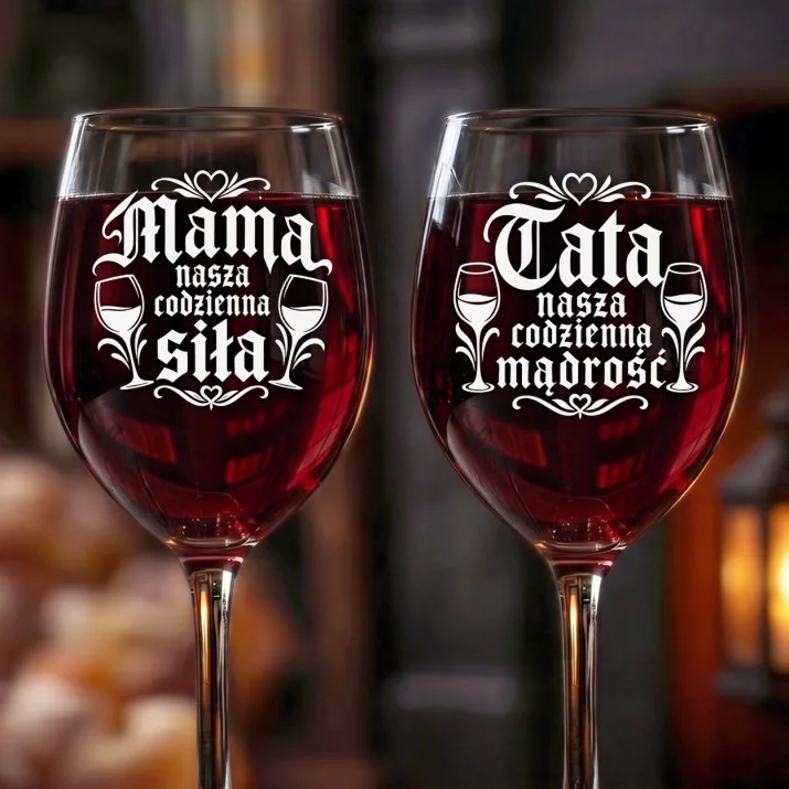 Dwa Kieliszki Do Wina Dla Rodziców Prezent Dla Pary: Mama I Tata Dwa Kieliszki Do Wina Dla Rodziców Prezent Dla Pary: Mama I Tata