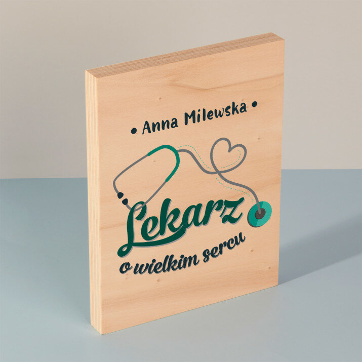 Lekarz o wielkim sercu - Wydruk na drewnie