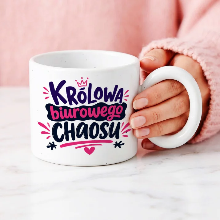 Kubek Z Okrągłym Uchem Dla Koleżanki Prezent Dla Kobiety: Biuro Z Humorem Kubek Z Okrągłym Uchem Dla Koleżanki Prezent Dla Kobiety: Biuro Z Humorem