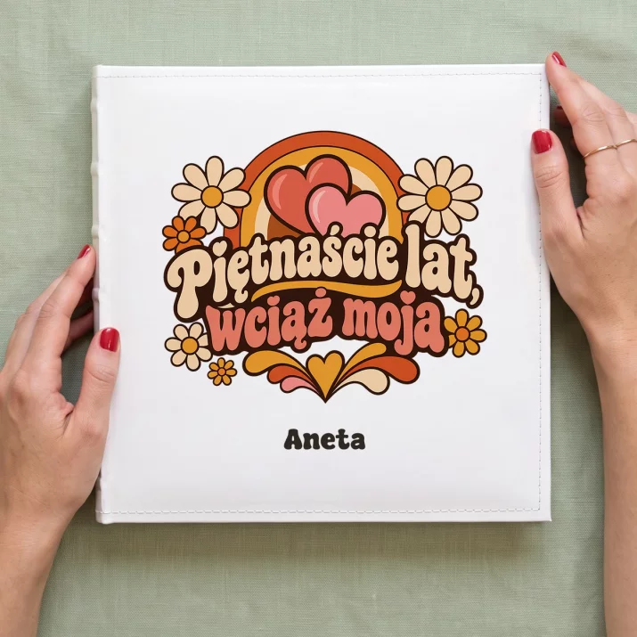 Album Na Zdjęcia Tradycyjny Na 15 Rocznicę Ślubu Prezent Dla Kobiety: Piętnaście Lat, Wciąż