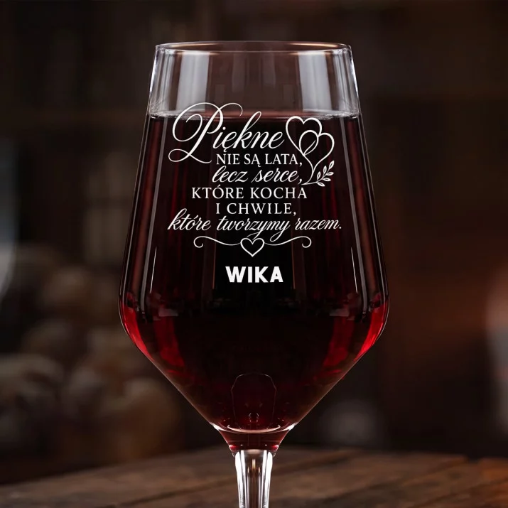 Mega Kieliszek Do Wina z Grawerem Na 50 Urodziny Prezent Dla 50 Latki Kobiety: Piękne Nie Są Lata Mega Kieliszek Do Wina z Grawerem Na 50 Urodziny Prezent Dla 50 Latki Kobiety: Piękne Nie Są Lata