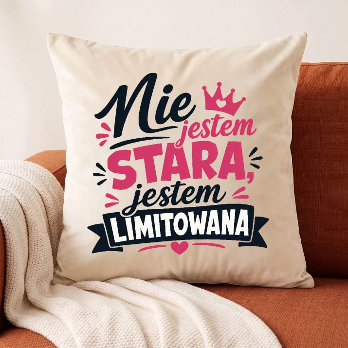 Poduszka Dekoracyjna Na 45 Urodziny Prezent Dla Kobiety: Limitowana Kobiecość Poduszka Dekoracyjna Na 45 Urodziny Prezent Dla Kobiety: Limitowana Kobiecość