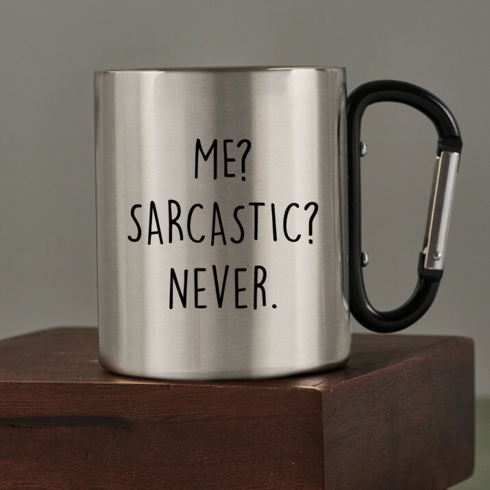 Me sarcastic - Kubek metalowy z karabińczykiem