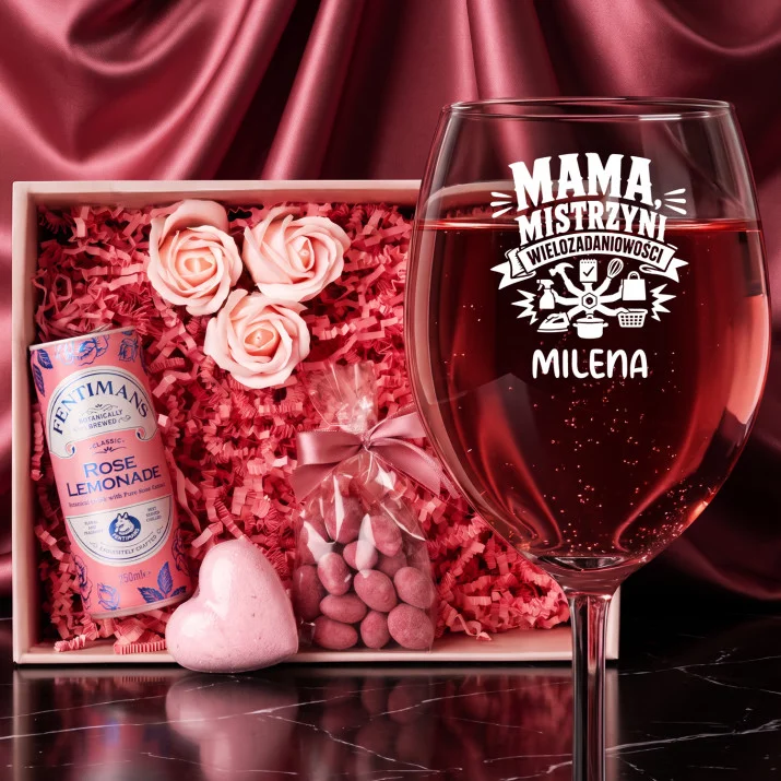 Zestaw Prezenowy z Kieliszkiem do Wina Na Dzień Matki Dla Mamy Kobiety: Mama, Mistrzyni Zestaw Prezenowy z Kieliszkiem do Wina Na Dzień Matki Dla Mamy Kobiety: Mama, Mistrzyni