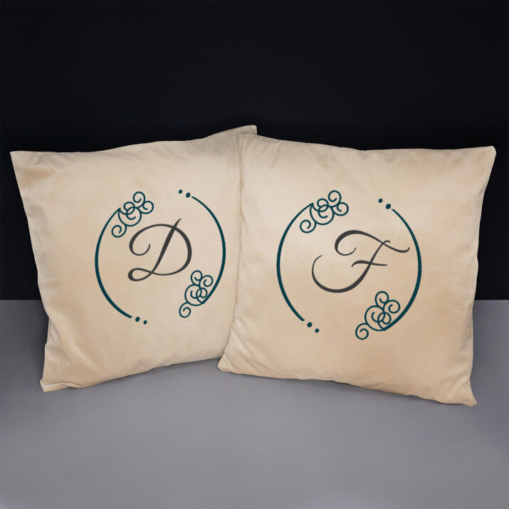 Monogramy 2 - Zestaw Dwóch Poduszek Dekoracyjnych