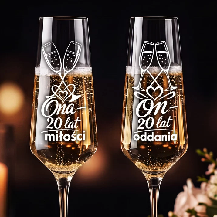Dwa Kieliszki Do Szampana Na 20 Rocznicę Ślubu Prezent Dla Pary: 20 Lat Razem Dwa Kieliszki Do Szampana Na 20 Rocznicę Ślubu Prezent Dla Pary: 20 Lat Razem