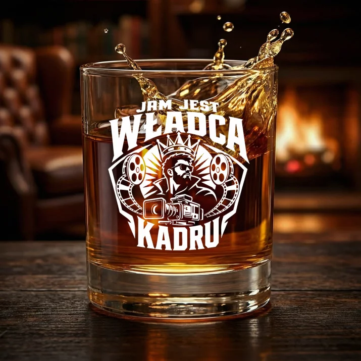 Szklanka Do Whisky Dla Filmowca Prezent Dla Mężczyzny: Jam Jest Władca Kadru Szklanka Do Whisky Dla Filmowca Prezent Dla Mężczyzny: Jam Jest Władca Kadru
