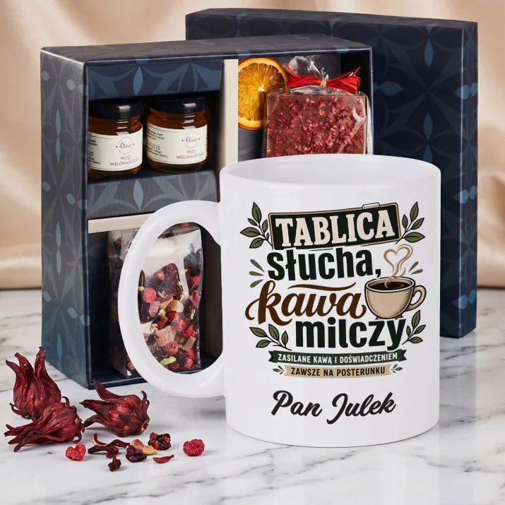Zestaw Prezenowy z Kubkiem Dla Nauczyciela Na Dzień Nauczyciela Dla Mężczyzny: Tablica Słucha, Kawa Zestaw Prezenowy z Kubkiem Dla Nauczyciela Na Dzień Nauczyciela Dla Mężczyzny: Tablica Słucha, Kawa