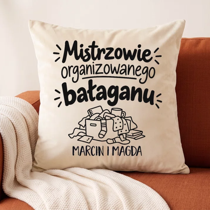 Poduszka Dekoracyjna Dla Mamy i Taty Prezent Dla Pary: Mistrzowie Organizowanego
