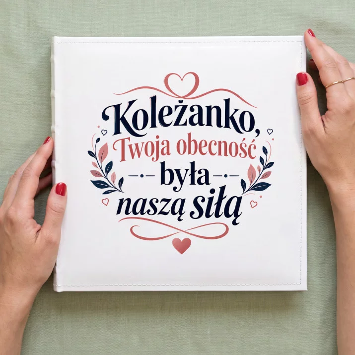 Album Na Zdjęcia Tradycyjny Na Pożegnanie Koleżanki Z Pracy Prezent Dla Kobiety: Ślad Wspólnych Dni Album Na Zdjęcia Tradycyjny Na Pożegnanie Koleżanki Z Pracy Prezent Dla Kobiety: Ślad Wspólnych Dni