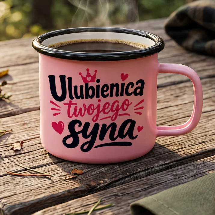 Kubek Emaliowany Dla Mamy Chłopaka Prezent Na Dzień Mamy Dla Kobiety: Ulubienica Syna Kubek Emaliowany Dla Mamy Chłopaka Prezent Na Dzień Mamy Dla Kobiety: Ulubienica Syna