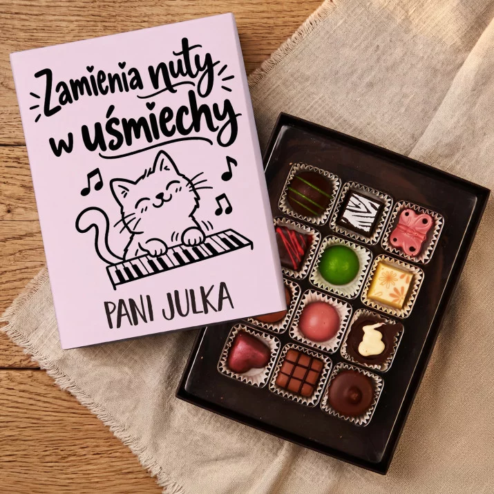 Praliny z Belgijskiej Czekolady Dla Nauczycielki Muzyki Prezent Na Dzień Nauczyciela Dla Kobiety: Zamienia Nuty W Uśmiechy Praliny z Belgijskiej Czekolady Dla Nauczycielki Muzyki Prezent Na Dzień Nauczyciela Dla Kobiety: Zamienia Nuty W Uśmiechy