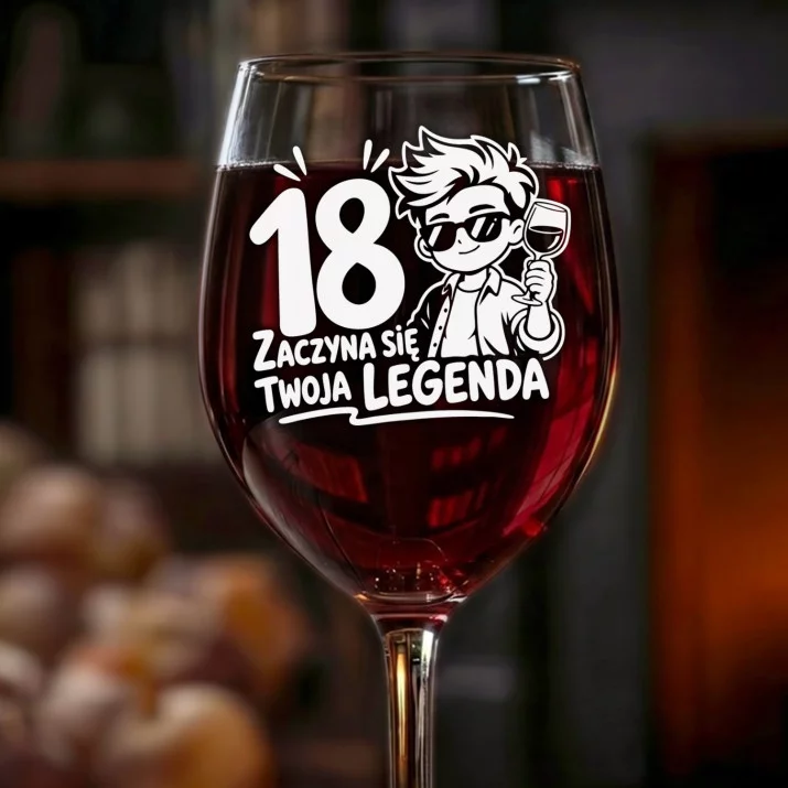 Kieliszek Do Wina Na 18 Urodziny Prezent Dla Mężczyzny: 18 Zaczyna Się Legenda Kieliszek Do Wina Na 18 Urodziny Prezent Dla Mężczyzny: 18 Zaczyna Się Legenda