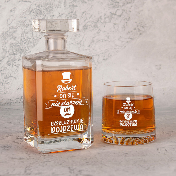  on się nie starzeje - Zestaw Grawerowana Karafka 0,7 i Szklanki Do Whisky