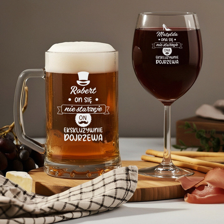 Oni się nie starzeją - Zestaw kufel i kieliszek do wina