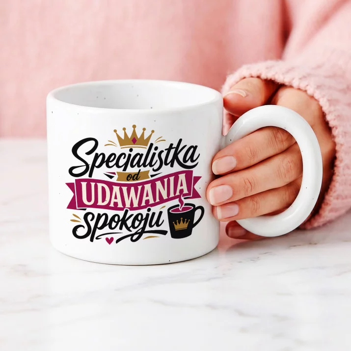 Kubek Z Okrągłym Uchem Dla Przyjaciółki Prezent Dla Kobiety: Sarkastyczna Elegancja Kubek Z Okrągłym Uchem Dla Przyjaciółki Prezent Dla Kobiety: Sarkastyczna Elegancja