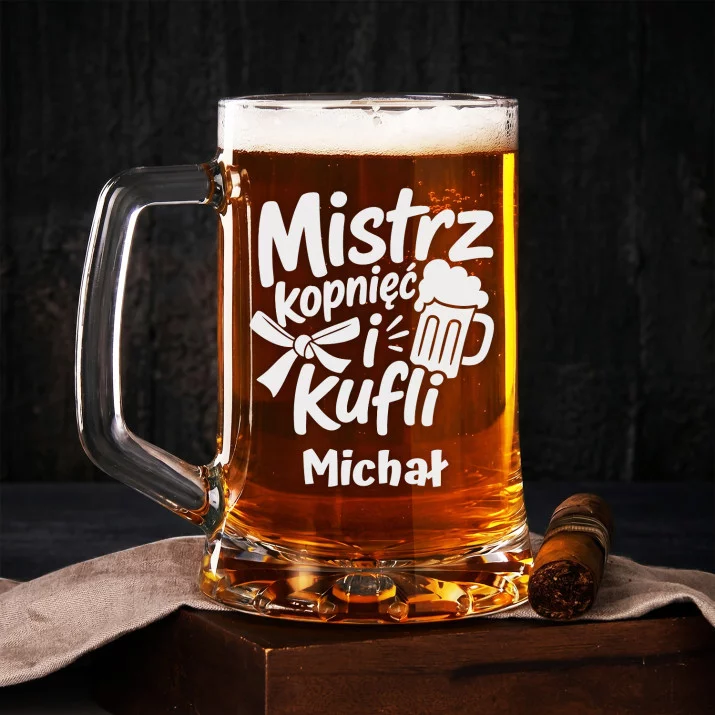 Kufel Personalizowany z Grawerem Dla Karateki Prezent Dla Mężczyzny: Śmieszny Chibi Karateka Kufel Personalizowany z Grawerem Dla Karateki Prezent Dla Mężczyzny: Śmieszny Chibi Karateka