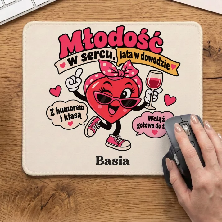 Podkładka Pod Myszkę Dla 60 Latki Prezent Na 60 Urodziny Dla Kobiety: Młodość W Sercu, Lata W