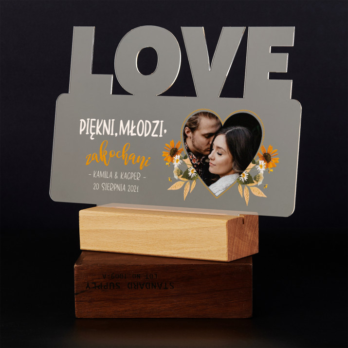 Piękni młodzi zakochani - Wydruk na szkle akrylowym love z podświetleniem