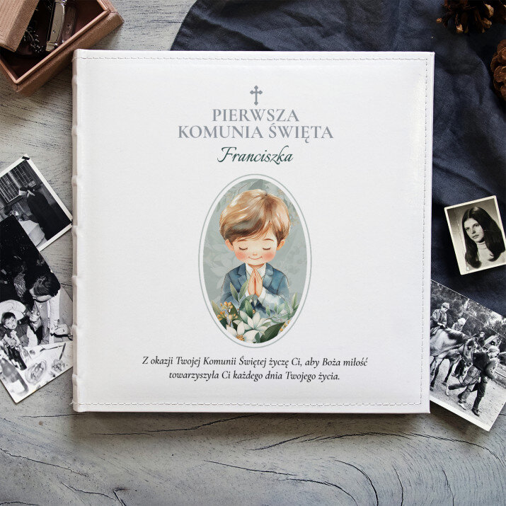 Pierwsza Komunia Święta Boża Miłość chłopiec - Personalizowany Album na zdjęcia