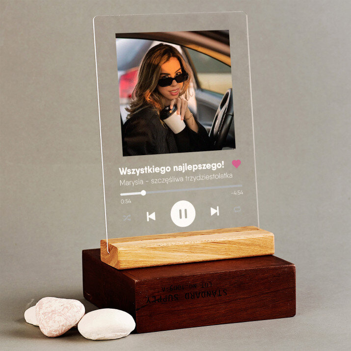Piosenka spotify z kodem QR na urodziny - Wydruk na szkle akrylowym z podstawką