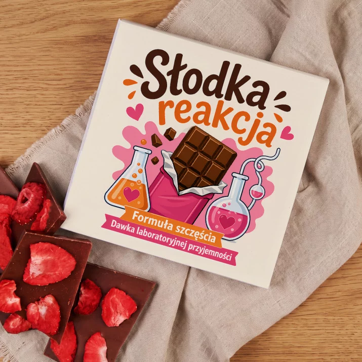 Czekolada Z Truskawkami Dla Chemika Prezent Dla Mężczyzny: Laboratoryjna Słodycz Czekolada Z Truskawkami Dla Chemika Prezent Dla Mężczyzny: Laboratoryjna Słodycz