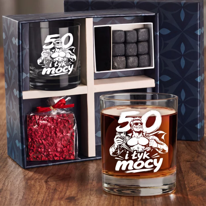 Zestaw Prezentowy Whisky Na 50 Urodziny Dla Mężczyzny: 50 I Łyk Mocy
