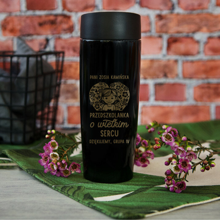 Przedszkolanka o wielkim sercu - Kubek termiczny