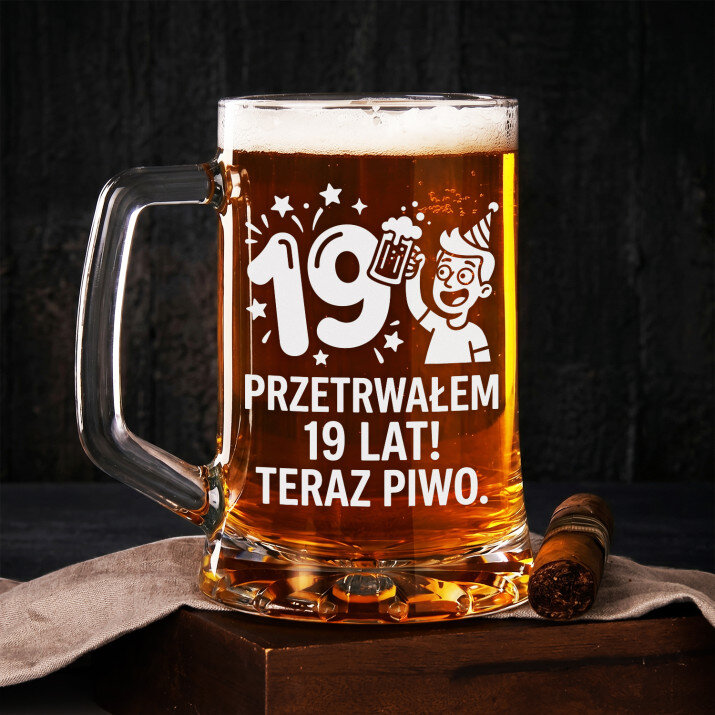 Kufel Dla 19 Latka Prezent Dla Mężczyzny: Przetrwałem 19 Lat