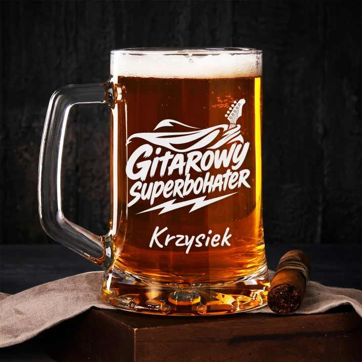 Kufel Personalizowany z Grawerem Dla Muzyka Gitarzysty Prezent Dla Mężczyzny: Gitarowy Superbohater Kufel Personalizowany z Grawerem Dla Muzyka Gitarzysty Prezent Dla Mężczyzny: Gitarowy Superbohater