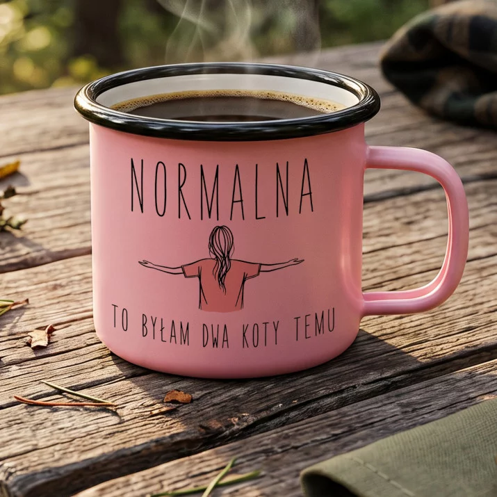 Kubek Emaliowany Dla Kociary Prezent Dla Kobiety: Normalna Dwa Koty Temu Kubek Emaliowany Dla Kociary Prezent Dla Kobiety: Normalna Dwa Koty Temu