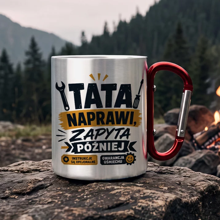 Kubek Metalowy z Karabińczykiem Dla Ojca Prezent Na Dzień Ojca Dla Mężczyzny: Tata Na Ratunek Kubek Metalowy z Karabińczykiem Dla Ojca Prezent Na Dzień Ojca Dla Mężczyzny: Tata Na Ratunek