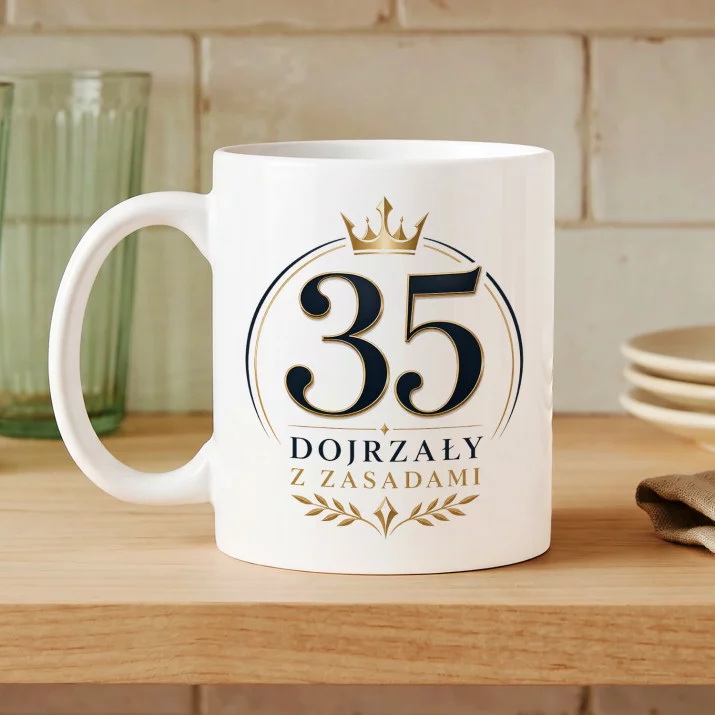 Kubek Z Nadrukiem Na 35 Urodziny Prezent Dla Mężczyzny: 35 Dojrzały Z Zasadami Kubek Z Nadrukiem Na 35 Urodziny Prezent Dla Mężczyzny: 35 Dojrzały Z Zasadami