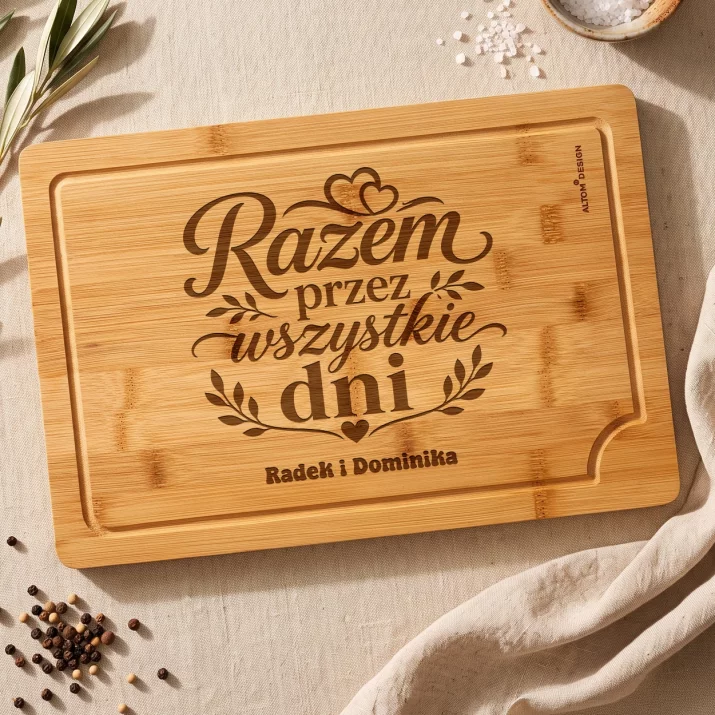 Deska Do Krojenia z Grawerem Na Rocznicę Ślubu Prezent Na Walentynki Dla Pary: Razem Przez Wszystkie Dni Deska Do Krojenia z Grawerem Na Rocznicę Ślubu Prezent Na Walentynki Dla Pary: Razem Przez Wszystkie Dni