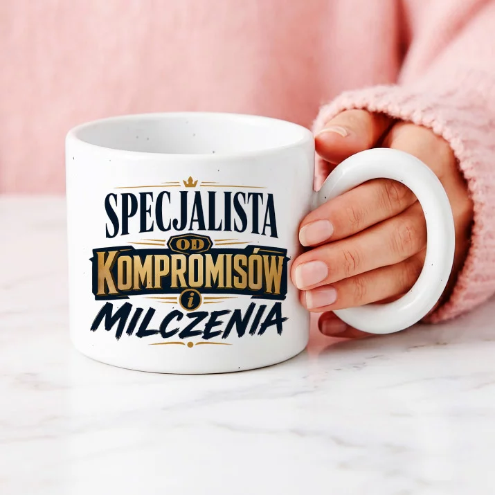 Kubek Z Okrągłym Uchem Na Złote Gody Prezent Dla Mężczyzny: Czuły Sarkazm Kubek Z Okrągłym Uchem Na Złote Gody Prezent Dla Mężczyzny: Czuły Sarkazm