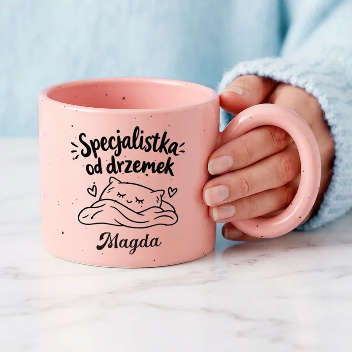 Kubek Premium Dla 90 Latki Prezent Na 90 Urodziny Dla Kobiety: Specjalistka Od Drzemek