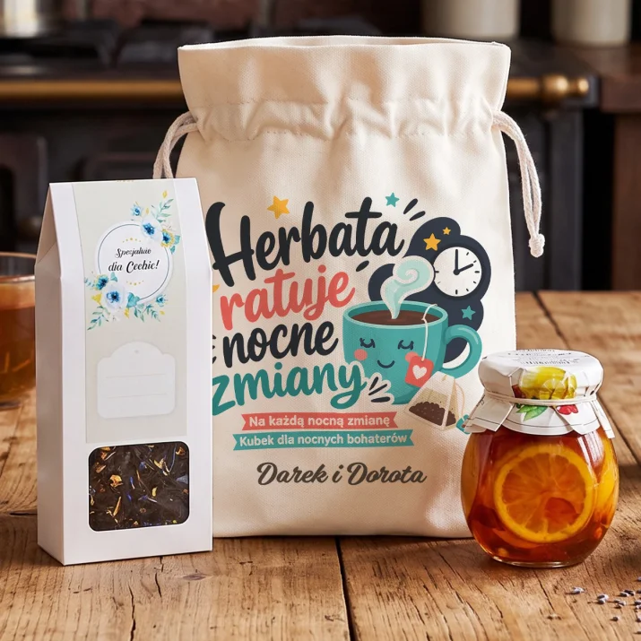 Zestaw Herbaciany Dla Młodych Rodziców Prezent Dla Pary: Herbata Ratuje Nocne Zestaw Herbaciany Dla Młodych Rodziców Prezent Dla Pary: Herbata Ratuje Nocne