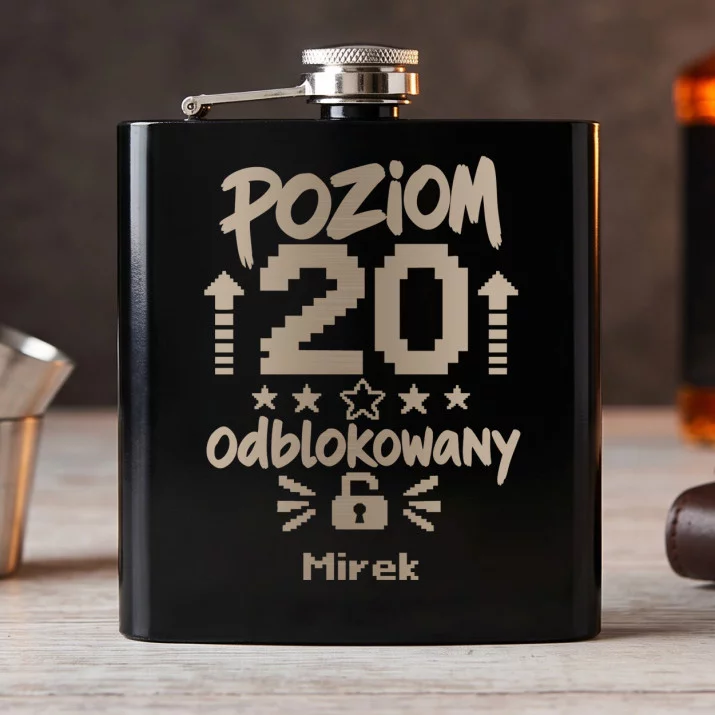 Piersiówka Z Grawerem Dla 20 Latka Prezent Na 20 Urodziny Dla Mężczyzny: Poziom 20 Odblokowany Piersiówka Z Grawerem Dla 20 Latka Prezent Na 20 Urodziny Dla Mężczyzny: Poziom 20 Odblokowany