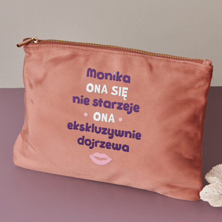 Serce + data - Kosmetyczka welurowa