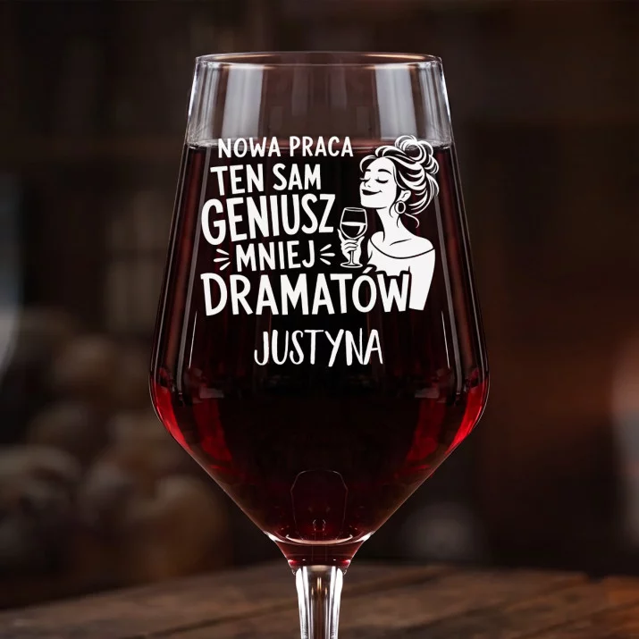 Mega Kieliszek Do Wina z Grawerem Na Pożegnanie Pracownika Prezent Dla Kobiety: Geniusz Mniej Dramatów