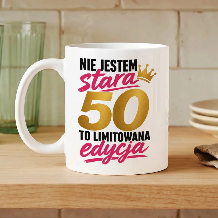 Kubek Z Nadrukiem Na 50 Urodziny Prezent Dla Kobiety: Limitowana Edycja 50 Kubek Z Nadrukiem Na 50 Urodziny Prezent Dla Kobiety: Limitowana Edycja 50
