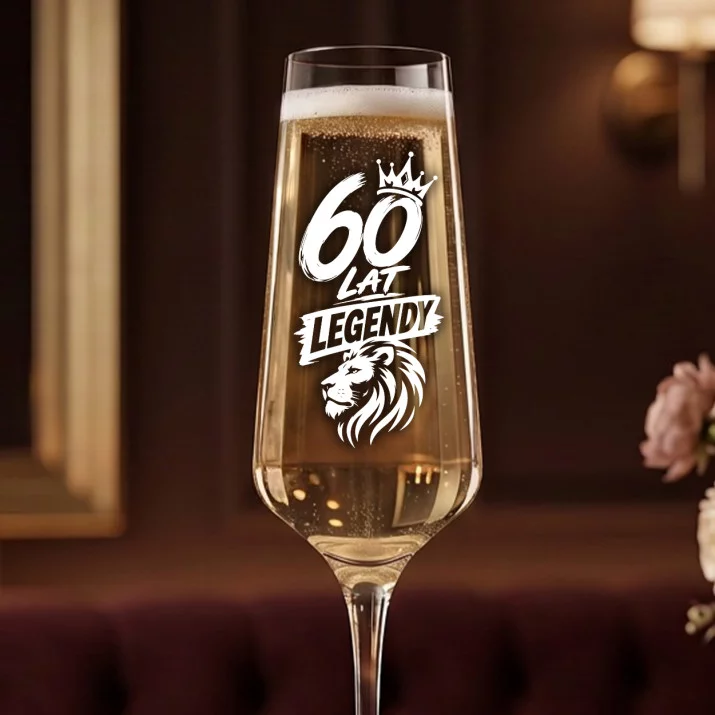 Kieliszek Do Szampana Z Grawerem Na 60 Prezent Na 60 Urodziny Dla Mężczyzny: 60 Lat Legendy Kieliszek Do Szampana Z Grawerem Na 60 Prezent Na 60 Urodziny Dla Mężczyzny: 60 Lat Legendy