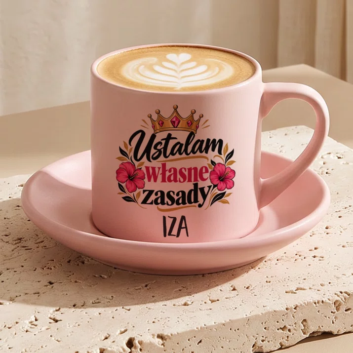 Filiżanka Personalizowana Dla Młodej Kobiety Prezent Dla Kobiety: Ustalam Własne Zasady Filiżanka Personalizowana Dla Młodej Kobiety Prezent Dla Kobiety: Ustalam Własne Zasady