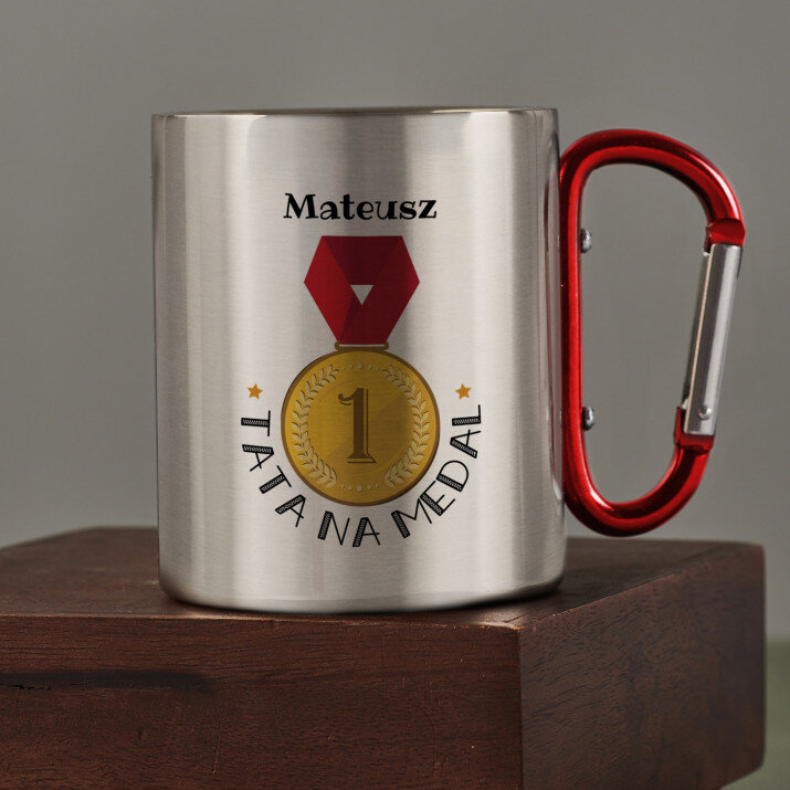 Tata na medal - Kubek metalowy z karabińczykiem