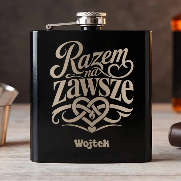 Piersiówka Z Grawerem Na 40 Rocznicę Ślubu Prezent Dla Mężczyzny: Wieczna Elegancja Piersiówka Z Grawerem Na 40 Rocznicę Ślubu Prezent Dla Mężczyzny: Wieczna Elegancja